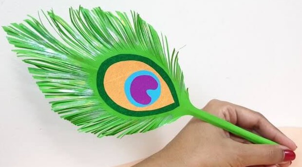 Easy & Simple Peacock Feather Craft Made With Paper