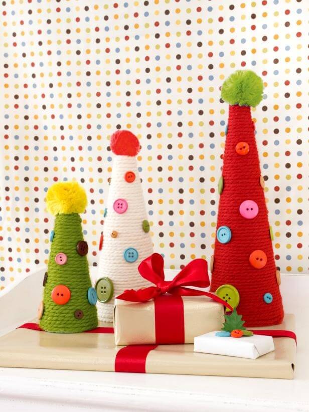Easy Christmas Tree Decoration Craft With Yarn, Button & Pom Pom