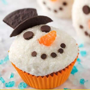Easy Cupcake Recipe Decorate In Snowman Shape For Kindergartners