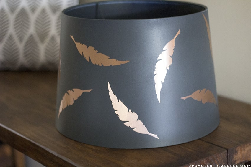Easy Lamp Shade Decoration Craft With Feathers Ways to display feathers
