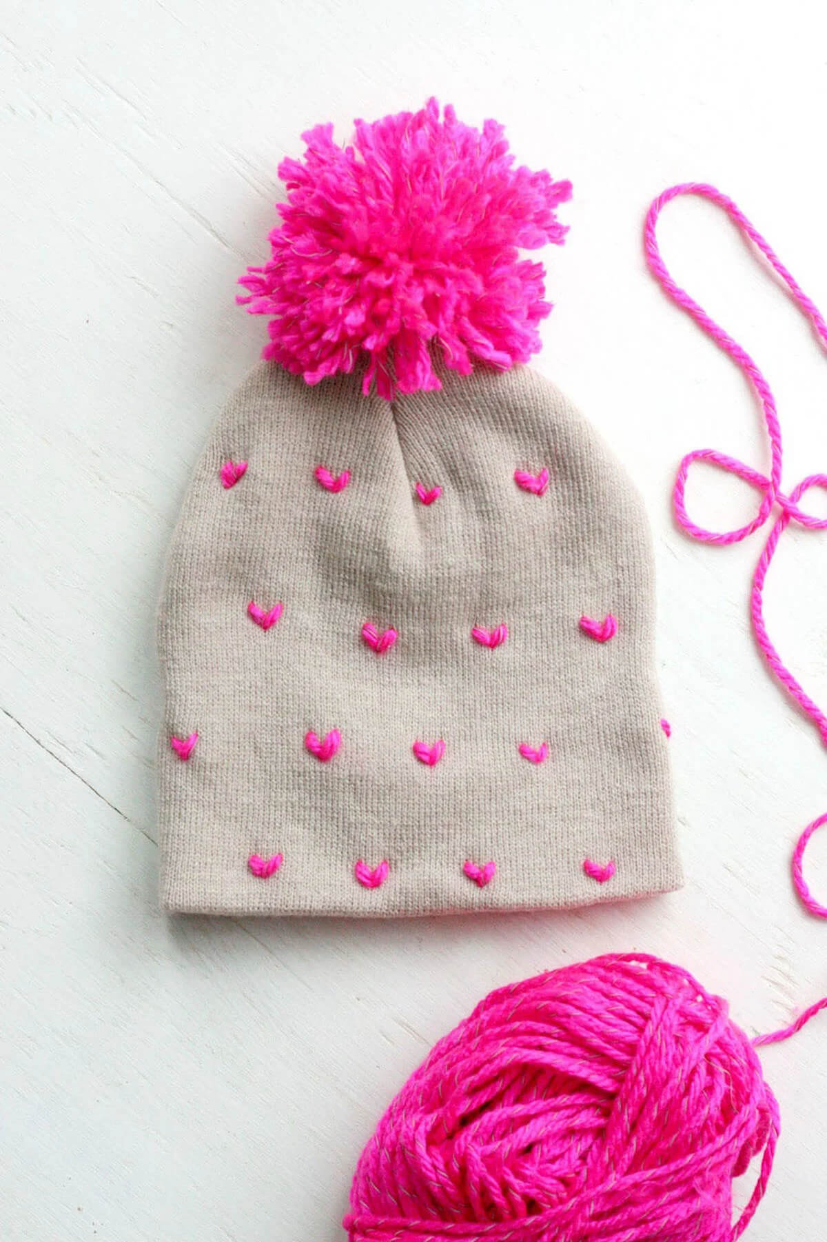 Easy-Peasy Adorable Winter Cap Yarn Art Idea