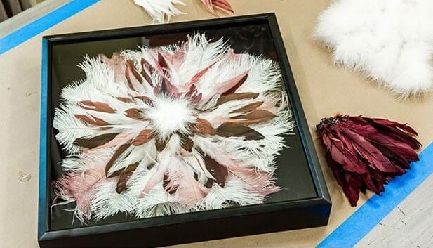 Easy-Peasy Feather Frame Project Idea For Wall Decor
