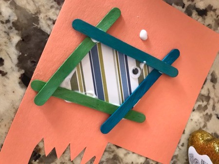 Easy Popsicle Stick Fish Craft Activity For Kids Fish Popsicle Sticks Crafts For Kids