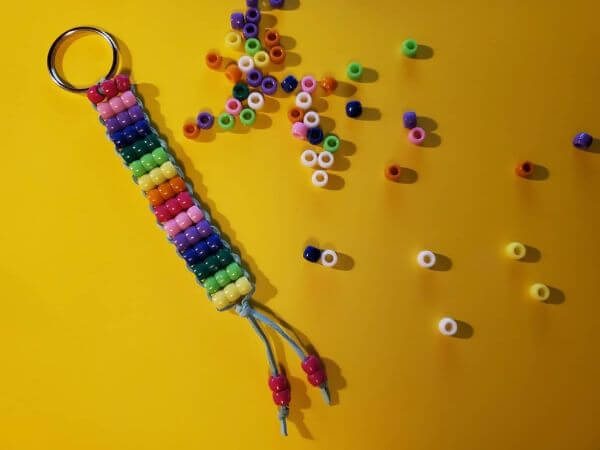 Easy Rainbow Keychain Crafts Ideas With Pony Beads