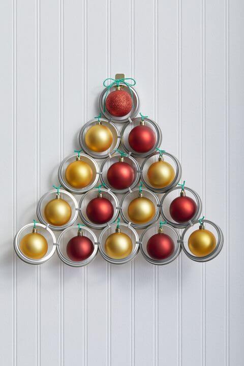 Easy To Make Beautiful Mason Jar Lid Tree With Christmas Balls
