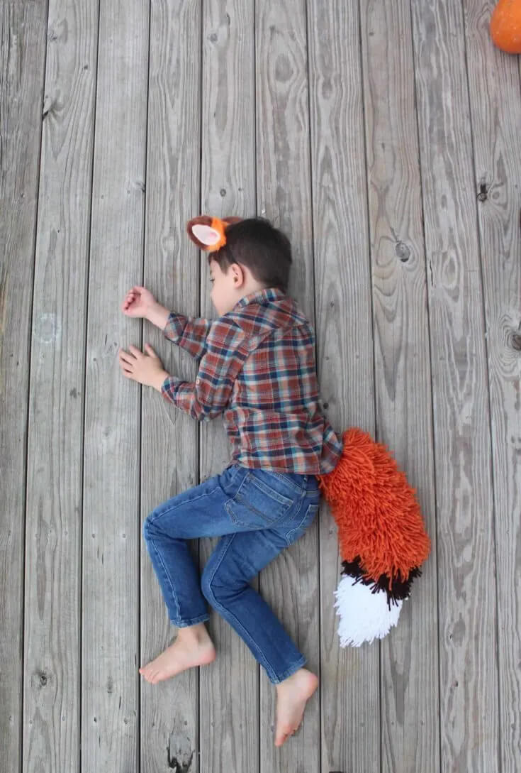 Easy-To-Make Fox Tail Yarn Craft Idea For Kids Easy yarn crafts for kids