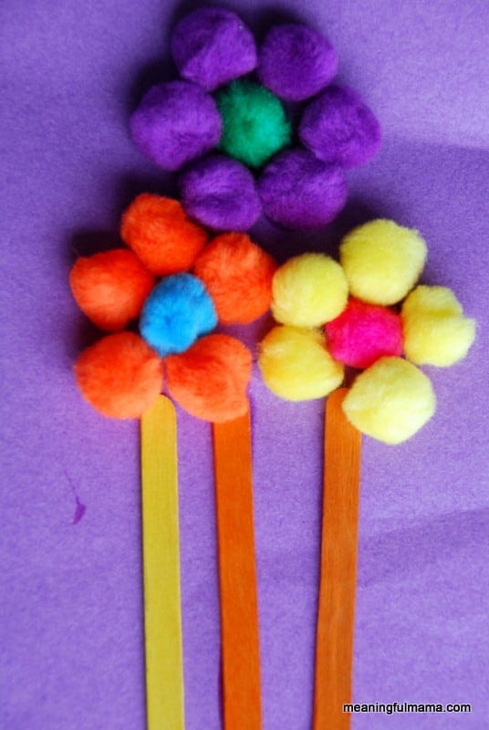 Easy to Make Pom-Pom Flower Craft With Popsicle Stick