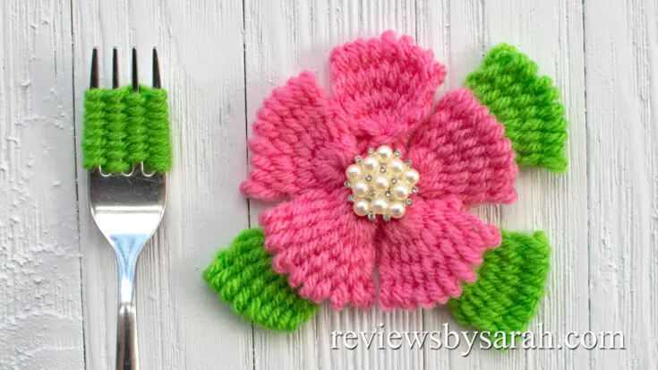Easy-To-Make Yarn Flower Craft Idea With Fork