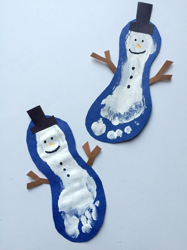 Footprint Snowman Craft Using Construction Paper