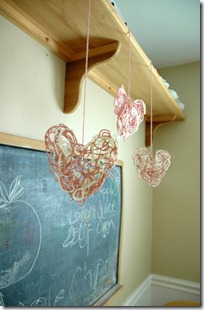 Fun-To-Make Heart-Shaped Yarn Craft Idea For Kids