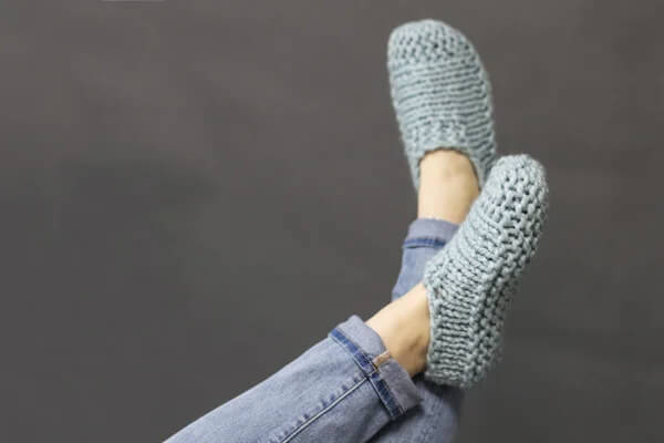 Funky Cloud Slippers Making Idea With Yarns