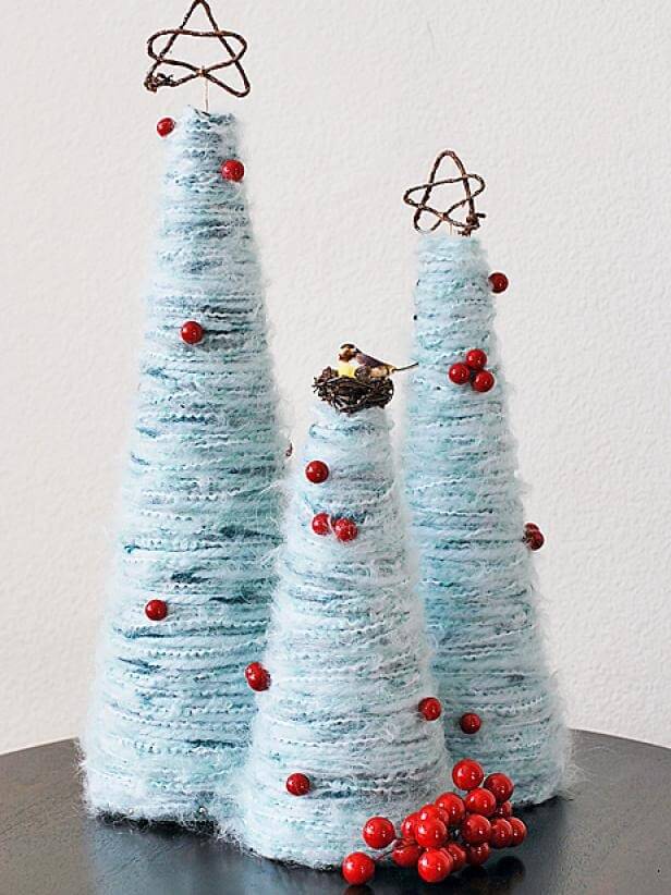 Handmade Christmas Tree Craft With Yarn & Red Berries DIY Christmas Yarn Tree Ideas