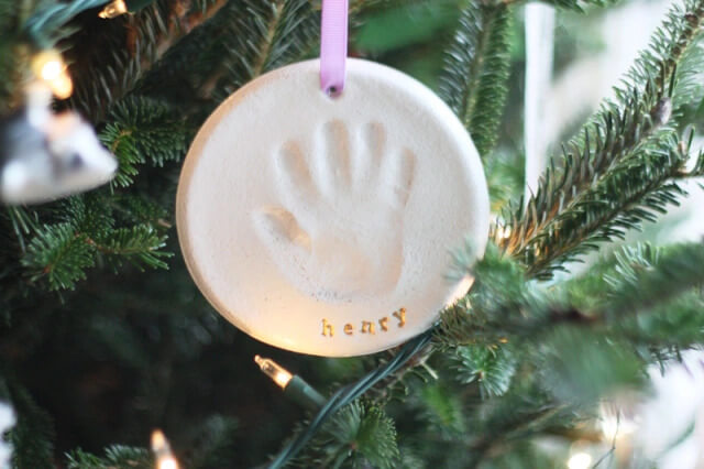 Handprint Ornament Craft Using Salt Dough DIY Baby Keepsake Decoration Craft Ideas For Christmas 