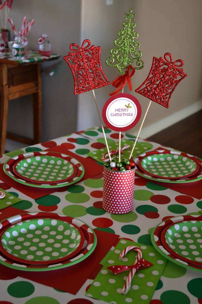 Lovely Tabletop Decoration Idea On Low Budget Indoor Christmas Party Decoration Ideas
