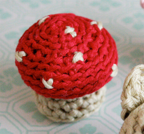 Make a Simple Cute little Mashroom With Yarn