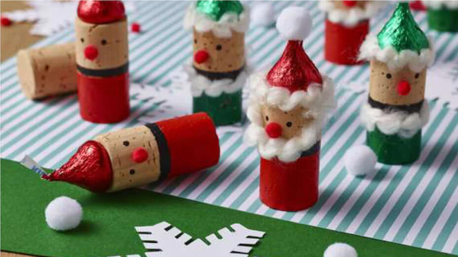 Make Fantastic Little Santas With Wine Corks Christmas Crafts with Wine Corks