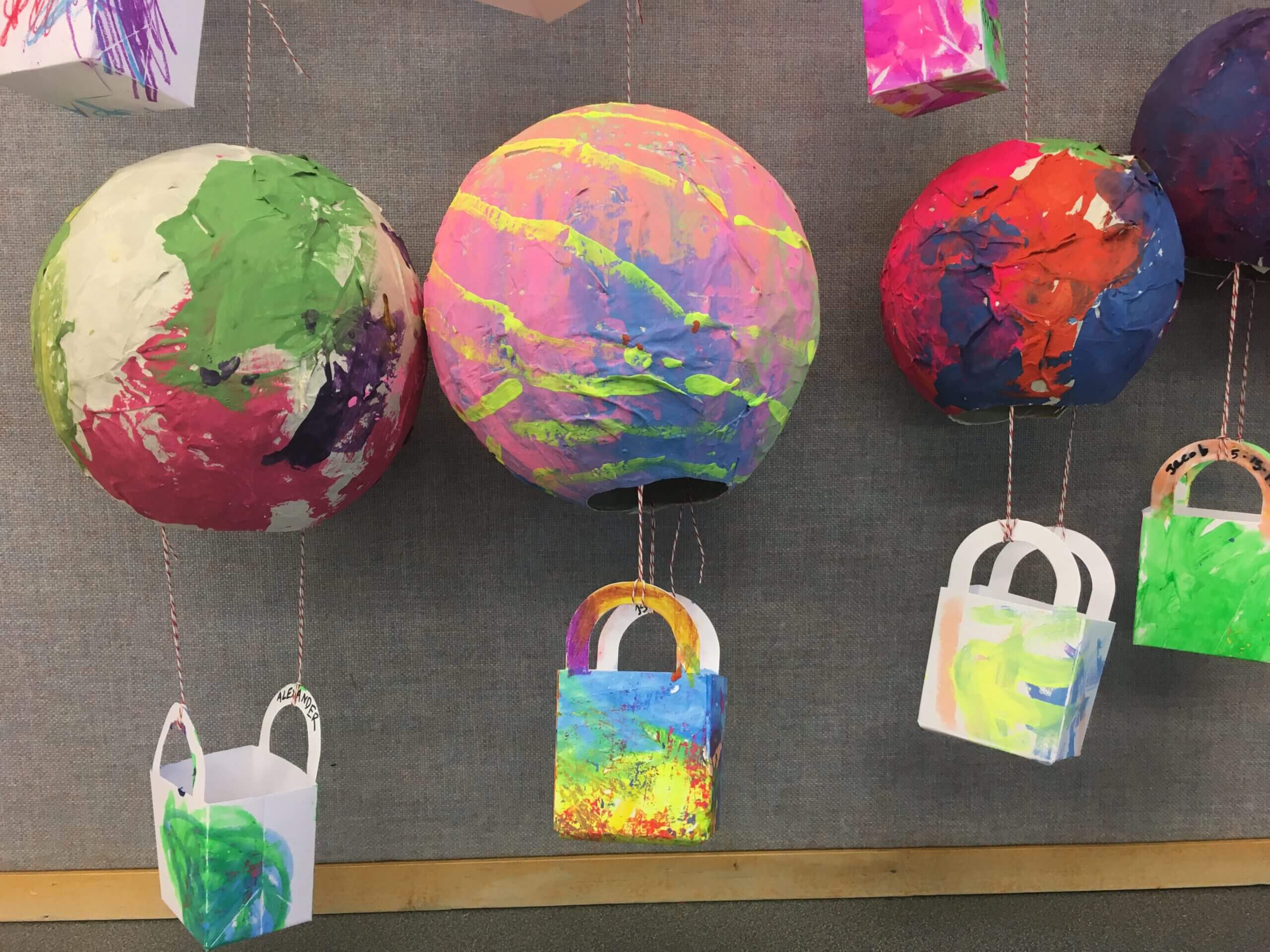 Paper Mache Hot Air Balloon Using Paper Strings and Paper Baskets