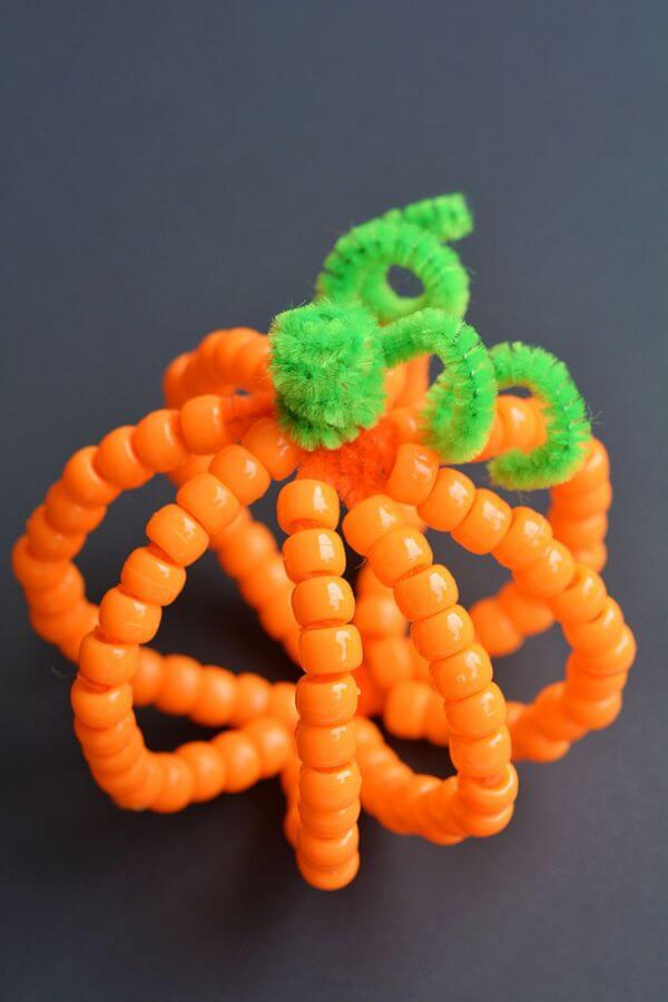 Simple Pony Beaded Pumpkin Crafts Using Pipe Cleaners