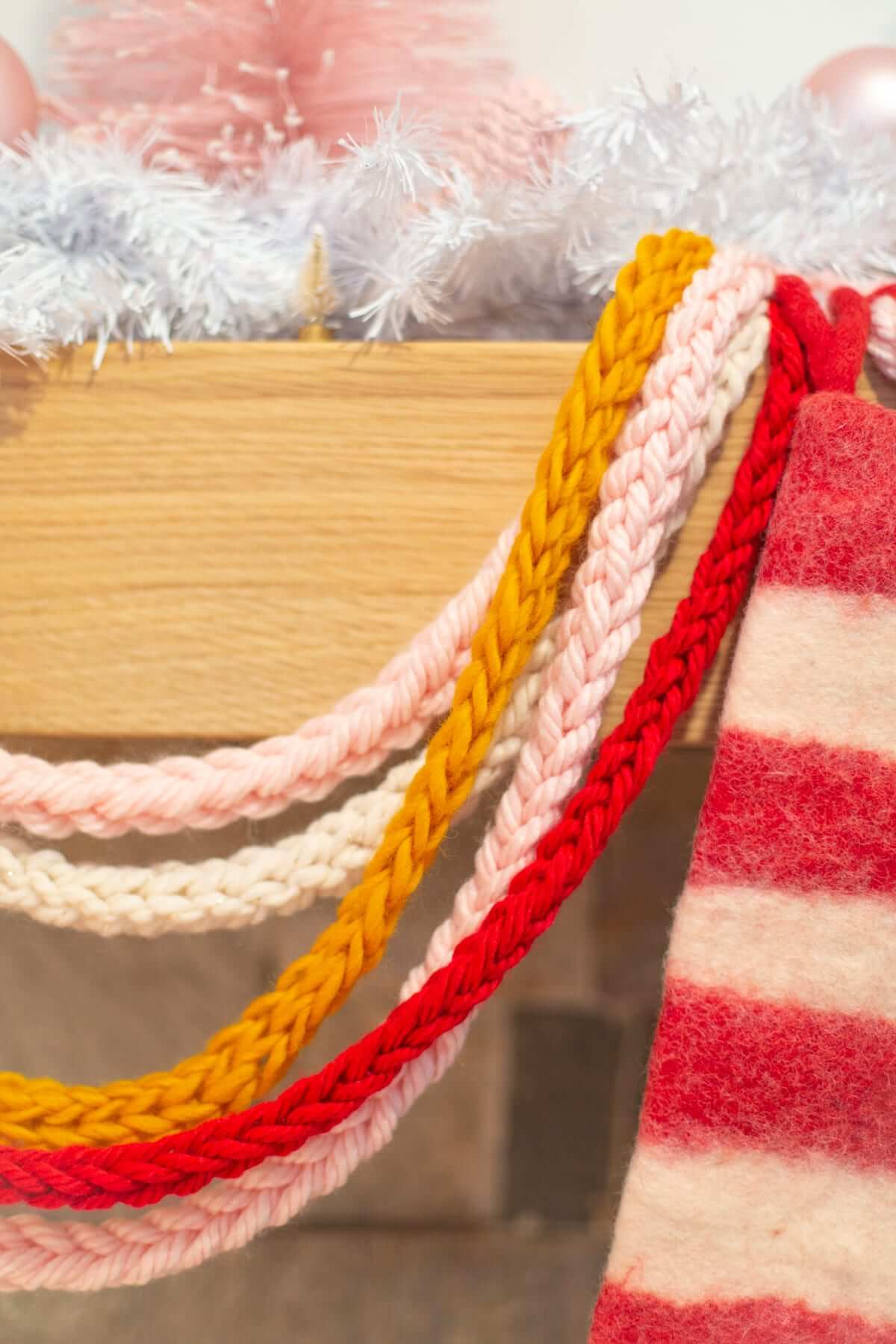 Simple Finger Knitted Garland Making Idea For Wall DecorThings to do with yarn and fingers 