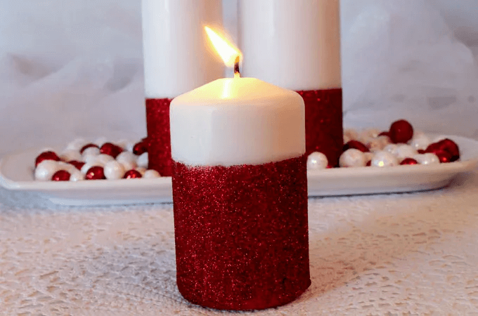 Simple Glittery Candle For Christmas Decor