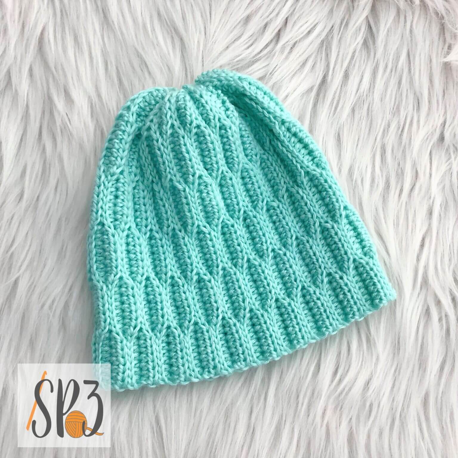 Beautiful Winter Hat Knitting Idea