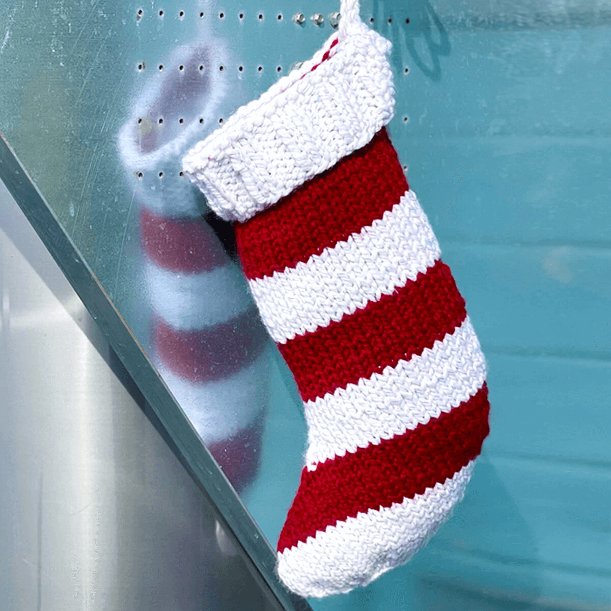Cute And Chunky Red And White Christmas Stocking Pattern