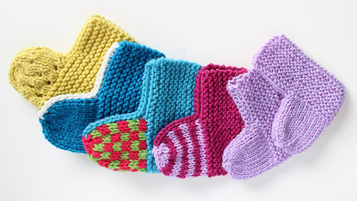 Cute Little Baby Socks Knitting Pattern For Winters 