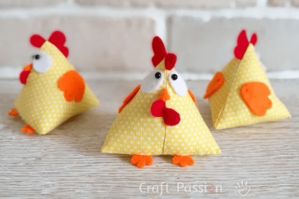 Cute Little Chicken Toys From Fabric Scrap : Sewing Projects With Scraps