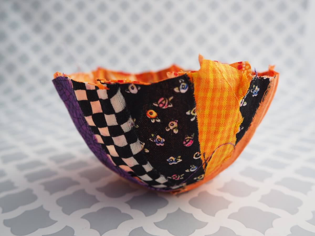 Easy Bowl DIY Craft From Leftover Scrap : Craft Ideas For Leftover Fabric Scraps