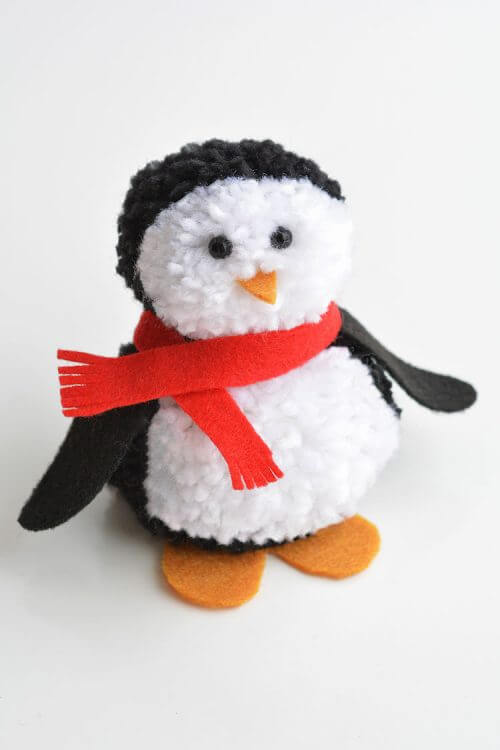 Fun And Easy Yarn Penguin Winter Craft : DIY Yarn Projects for This Winter