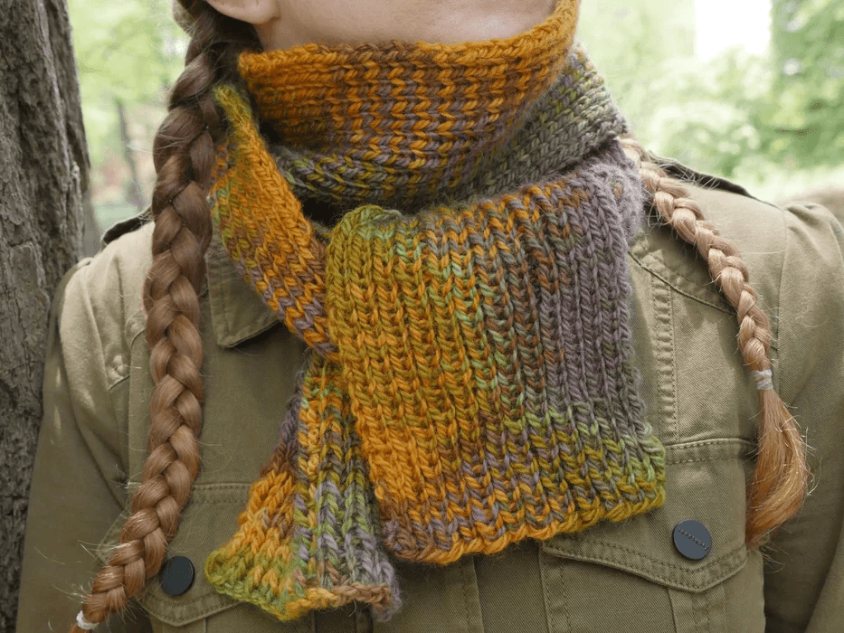 Multi-Colour Knit Scarf : Scarf Knitting Patterns