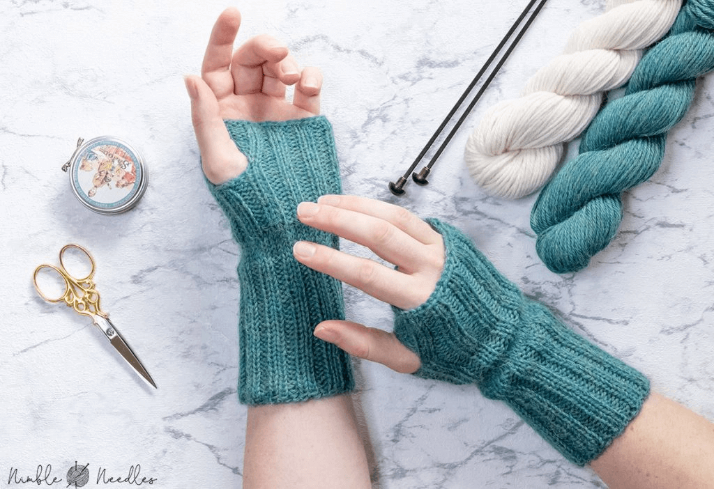 Quick And Easy Hand Knit Light Blue Fingerless Gloves Pattern 