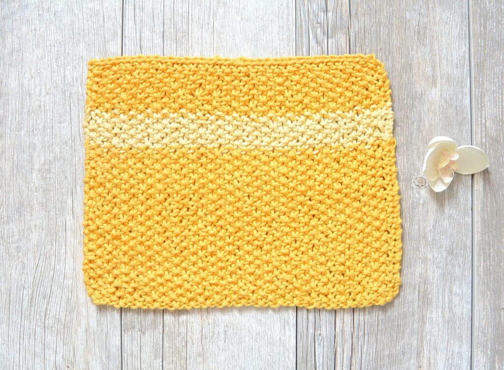 Yellow And White Basic Dishcloth Knit Pattern : Knit Dishcloth Patterns