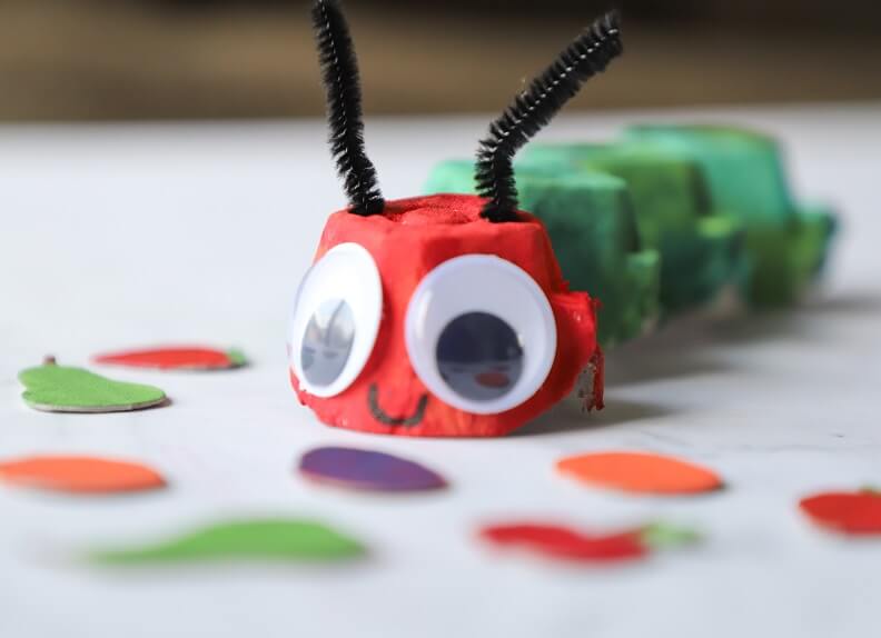 Adorable & Easy Egg Carton Caterpillar Craft Idea