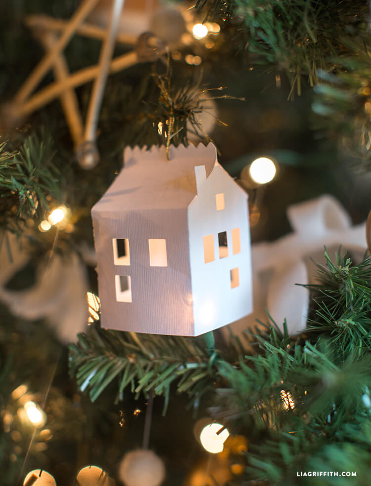 Adorable Paper House Lantern Ornament Craft Idea DIY Winter Lantern Craft 
