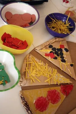 Adorable Pizza Topping Craft Using Cardboard
