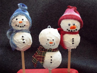 Adorable Styrofoam Snowman Puppet Craft For Kids