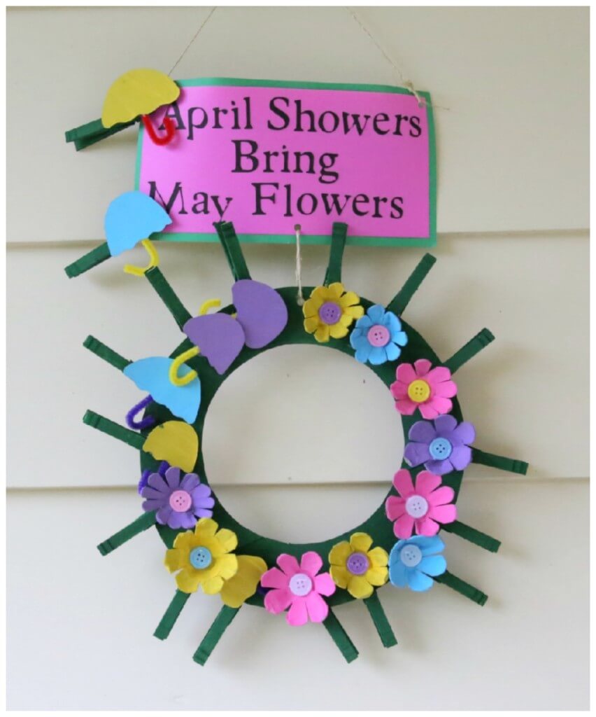 Beautiful Clothespin & Paper Wreath Craft For Kindergarten Clothespin Crafts for Kindergarten