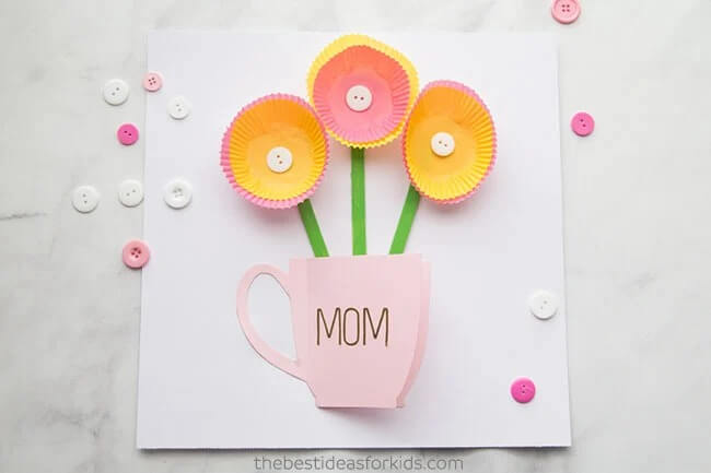 Beautiful Mother's Day Card Idea With Cupcake Liner Flower & Buttons
