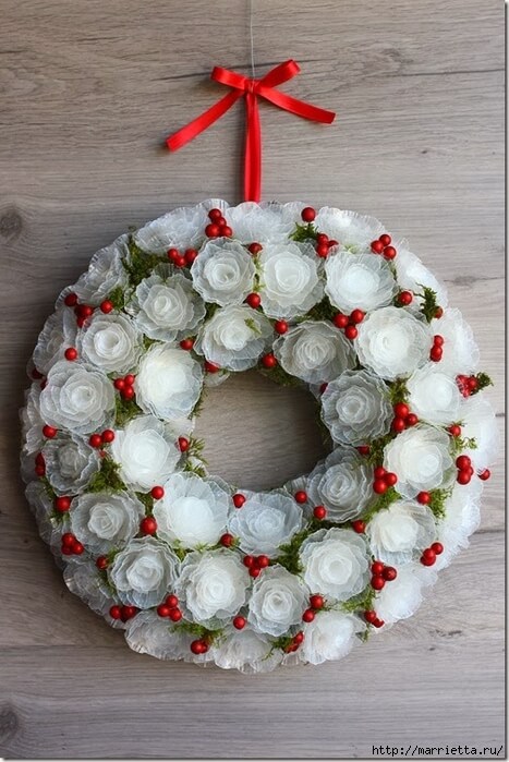 Beautiful Plastic Egg Carton Floral Wreath Craft Idea