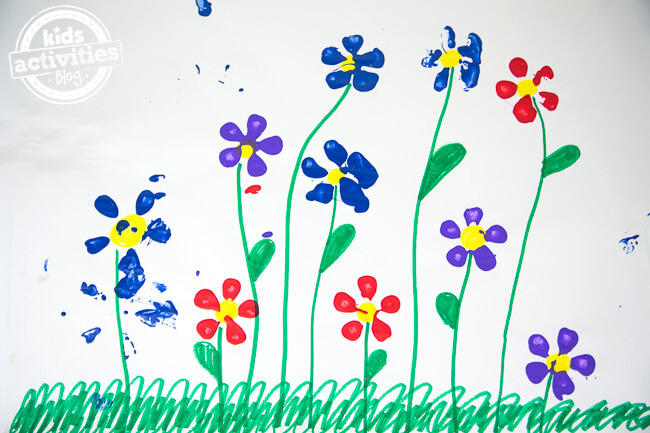 Beautiful Water Bottle Flower Art & Craft Idea For Preschoolers Spring Flower Crafts for Kids