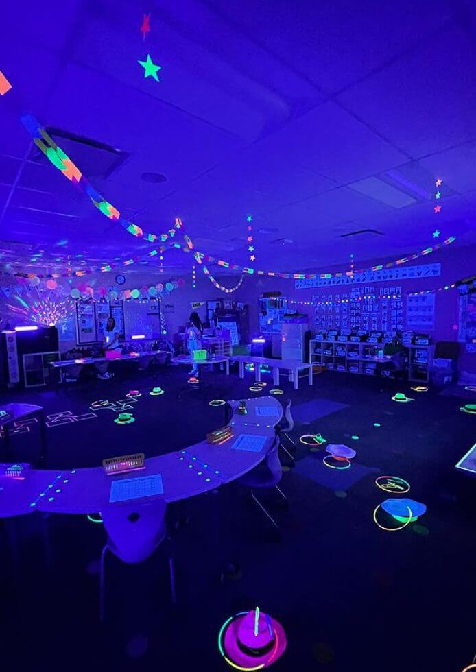 Beautifully Arranged Glow Day Classroom Transformation Ideas