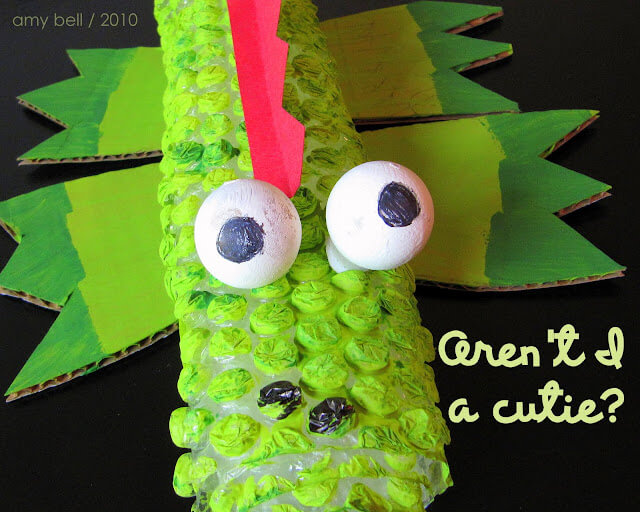 Bubble Wrap Green Crocodile Craft Activity For Kids Bubble Wrap Animal Art &amp; Craft Ideas for Kids