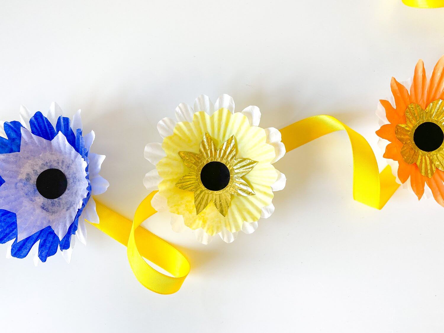 Colorful Cupcake Liner Flower Garland Craft For KidsPongal / Sankranti Crafts &amp; Activities for Kids