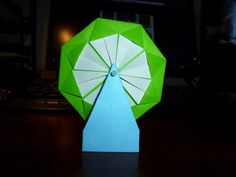 Cool Green Paper Origami Ferris Wheel Art and Craft Ideas For KidsFerris Wheel Art and Craft Ideas