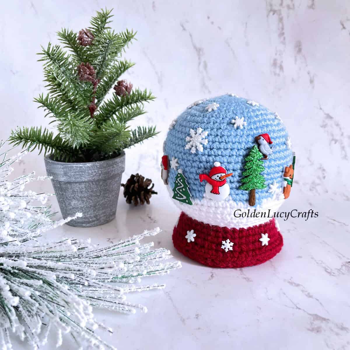 Creative Snow Globe Button Crafts Using Crochet Pattern