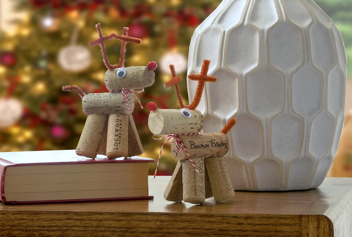 Cute & Adorable Wine Corks Reindeer Craft Idea For Kids