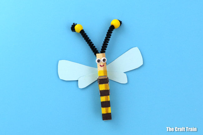 Cute Clothespin And Pipe cleaner Honey Bee Craft For Toddlers Easy crafts with clothespins