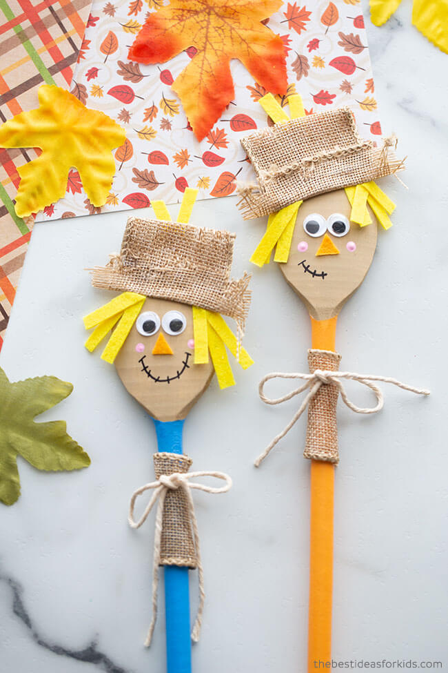 Cute Little Burlap And Spoon Scarecrow Craft For Kids