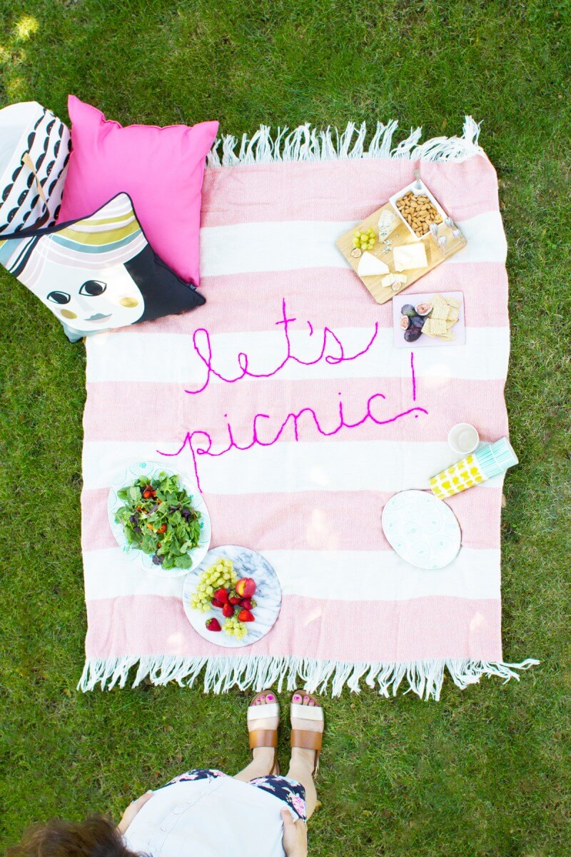 DIY Easy Giant Embroidery Picnic Blanket Stitching Idea Cross Stitch Patterns Idea